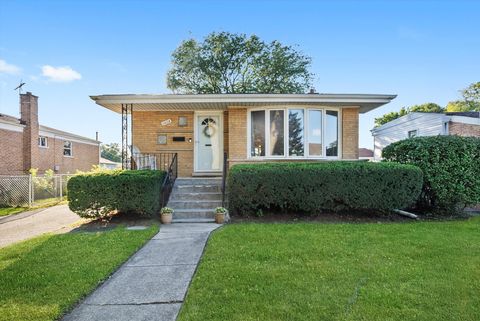 Photo of 11624 S Tripp Avenue, Alsip, IL 60803 (MLS # 12469577) Photo of 11624 S Tripp Avenue, Alsip, IL 60803 (MLS # 12469577)