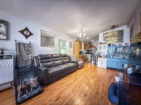 Tiny photo for 1814 Larch Place, Urbana, IL 61801 (MLS # 12501234)