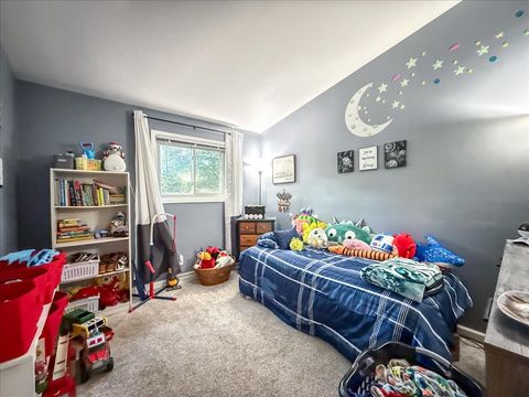 Tiny photo for 1814 Larch Place, Urbana, IL 61801 (MLS # 12501234)