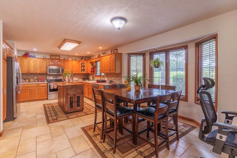 Tiny photo for 15558 E Country Meadow Road, Mt Vernon, IL 62864 (MLS # 12730392)