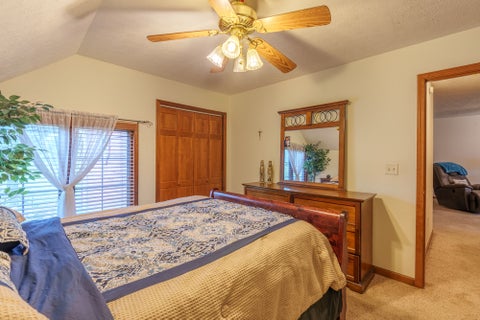 Tiny photo for 15558 E Country Meadow Road, Mt Vernon, IL 62864 (MLS # 12730392)
