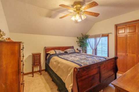 Tiny photo for 15558 E Country Meadow Road, Mt Vernon, IL 62864 (MLS # 12730392)