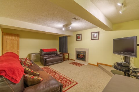 Tiny photo for 15558 E Country Meadow Road, Mt Vernon, IL 62864 (MLS # 12730392)