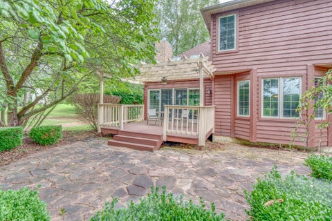 Tiny photo for 15558 E Country Meadow Road, Mt Vernon, IL 62864 (MLS # 12730392)