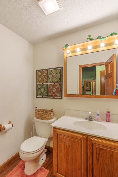 Tiny photo for 15558 E Country Meadow Road, Mt Vernon, IL 62864 (MLS # 12730392)