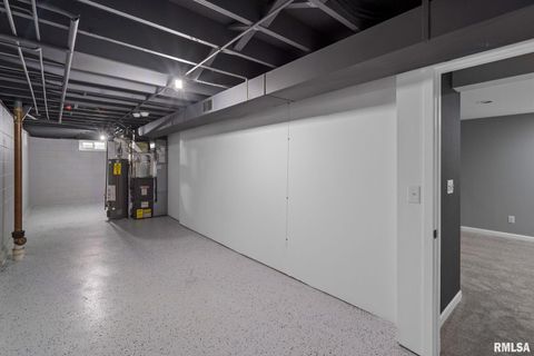 Tiny photo for 60 PARKLANE Circle, Bettendorf, IA 52722 (MLS # QC4269386)