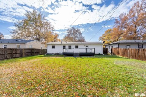 Tiny photo for 60 PARKLANE Circle, Bettendorf, IA 52722 (MLS # QC4269386)