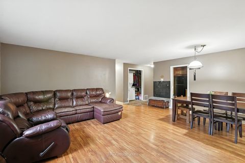 Tiny photo for 184 Fairwood Drive, Bolingbrook, IL 60440 (MLS # 12328439)