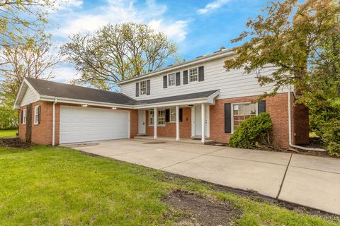 Photo of 3018 MacFarlane CRES, Flossmoor, IL 60422 (MLS # 12637606)