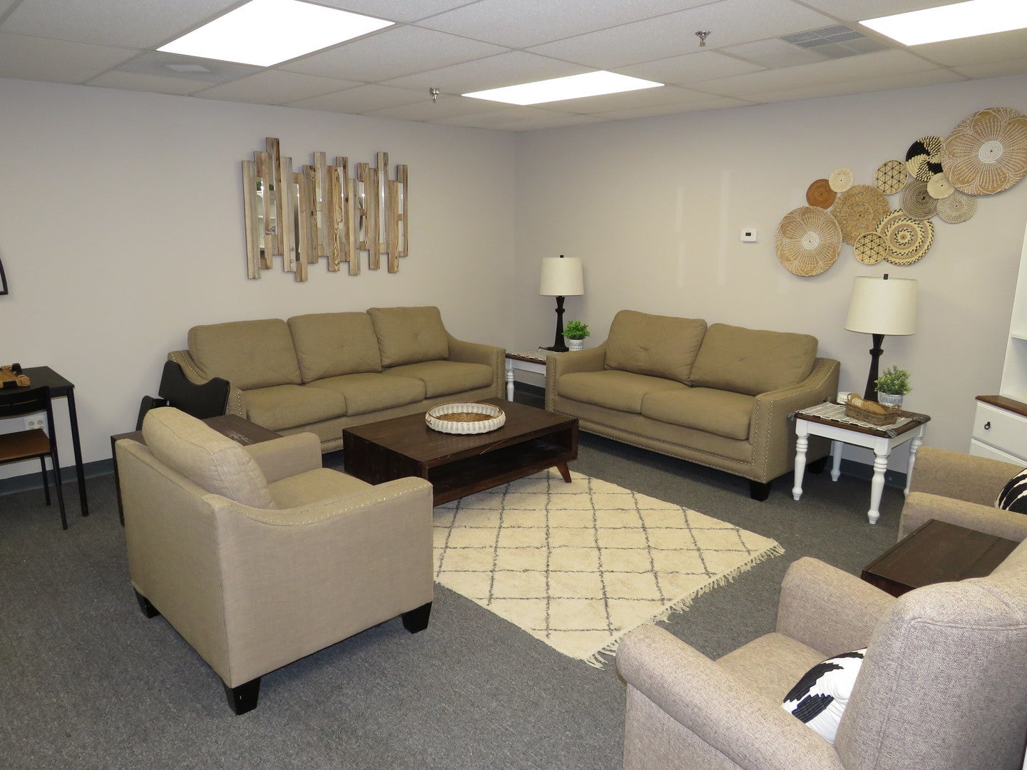 1715 Division Street C-M103