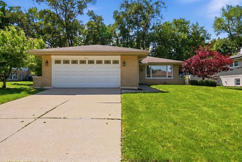 Property photo of 1432 Schramm Drive, Westmont, IL 60559