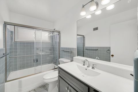 Tiny photo for 5156 FARWELL Avenue, Skokie, IL 60077 (MLS # 12526177)