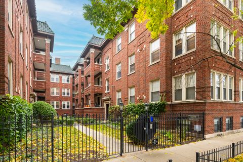 Photo of 958 W Cuyler Avenue #2N, Chicago, IL 60613 (MLS # 12501836)