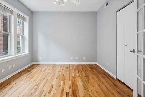 Tiny photo for 958 W Cuyler Avenue #2N, Chicago, IL 60613 (MLS # 12501836)