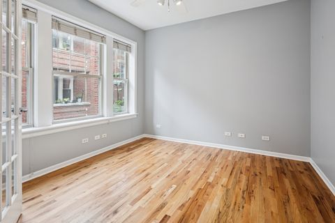Tiny photo for 958 W Cuyler Avenue #2N, Chicago, IL 60613 (MLS # 12501836)