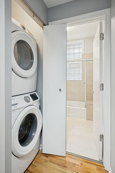 Tiny photo for 958 W Cuyler Avenue #2N, Chicago, IL 60613 (MLS # 12501836)