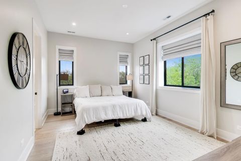 Tiny photo for 5042 N Western Avenue #PH, Chicago, IL 60625 (MLS # 12636651)