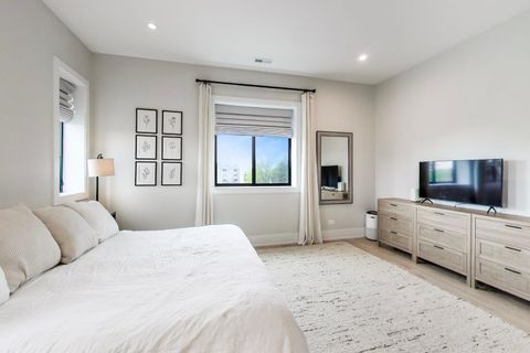 Tiny photo for 5042 N Western Avenue #PH, Chicago, IL 60625 (MLS # 12636651)