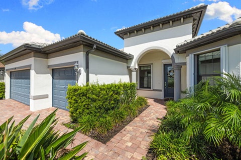 Photo of 6907 Cocoplum Street, Naples, FL 34114 (MLS # 12771866)