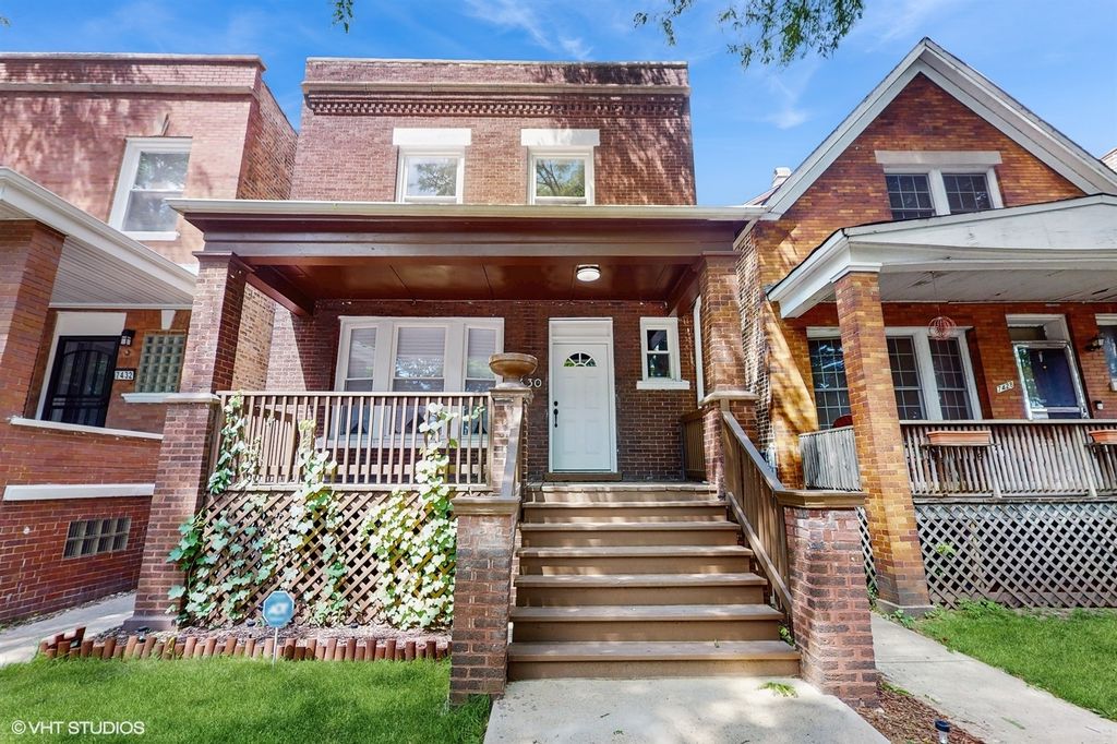 Photo for 7430 S King Drive, Chicago, IL 60619 (MLS # 12440939)