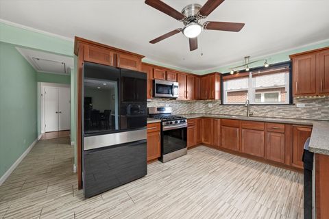 Tiny photo for 5730 110th Street, Chicago Ridge, IL 60415 (MLS # 12482103)