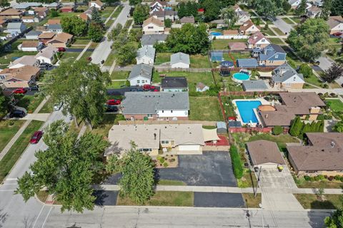 Tiny photo for 5730 110th Street, Chicago Ridge, IL 60415 (MLS # 12482103)