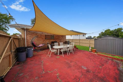 Tiny photo for 5730 110th Street, Chicago Ridge, IL 60415 (MLS # 12482103)