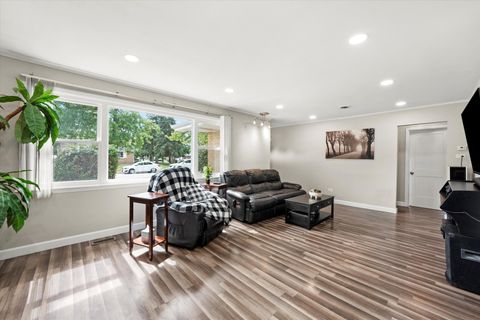 Tiny photo for 5730 110th Street, Chicago Ridge, IL 60415 (MLS # 12482103)