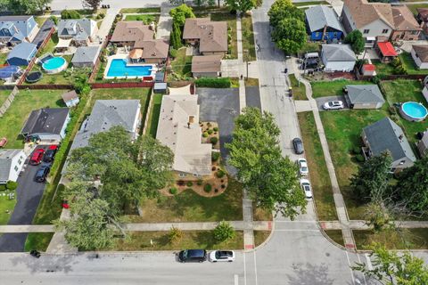 Tiny photo for 5730 110th Street, Chicago Ridge, IL 60415 (MLS # 12482103)