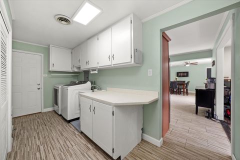 Tiny photo for 5730 110th Street, Chicago Ridge, IL 60415 (MLS # 12482103)