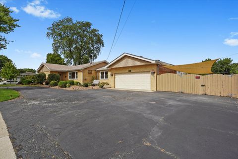 Tiny photo for 5730 110th Street, Chicago Ridge, IL 60415 (MLS # 12482103)