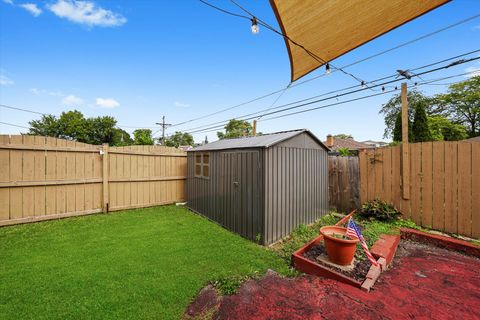 Tiny photo for 5730 110th Street, Chicago Ridge, IL 60415 (MLS # 12482103)