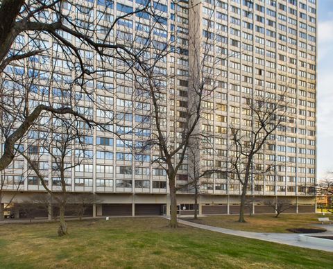 4850 S Lake Park Avenue 1409 Chicago IL 60615