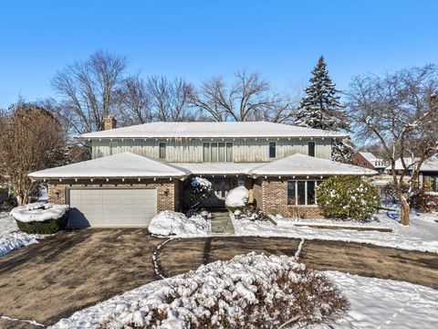 Tiny photo for 9 Buckingham Drive, Sugar Grove, IL 60554 (MLS # 12518747)