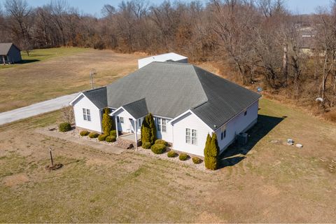 Tiny photo for 898 Kirsch Street, Carbondale, IL 62901 (MLS # 12574317)