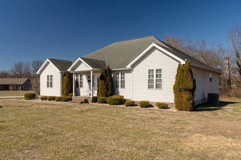 Tiny photo for 898 Kirsch Street, Carbondale, IL 62901 (MLS # 12574317)