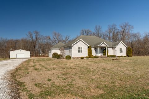 Tiny photo for 898 Kirsch Street, Carbondale, IL 62901 (MLS # 12574317)