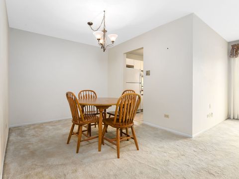 Tiny photo for 932 E Coach Road #8, Palatine, IL 60074 (MLS # 12501729)