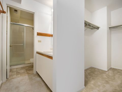 Tiny photo for 932 E Coach Road #8, Palatine, IL 60074 (MLS # 12501729)