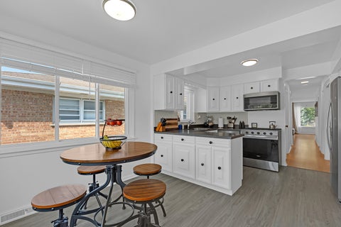 Tiny photo for 6820 N Sauganash Avenue, Chicago, IL 60646 (MLS # 12750487)
