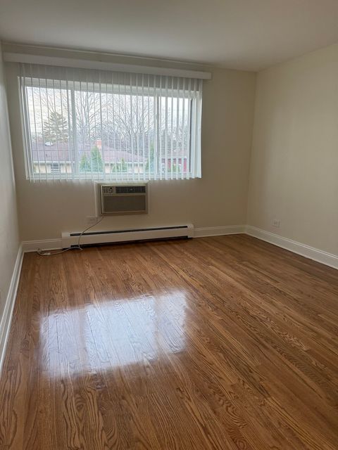 Tiny photo for 77 W Central Avenue #108, Roselle, IL 60172 (MLS # 12610580)