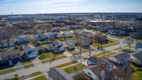 Tiny photo for 155 Surrey Drive, Carol Stream, IL 60188 (MLS # 12587518)