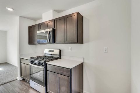 Tiny photo for 440 lakeshore Court, St. Charles, IL 60174 (MLS # 12487815)