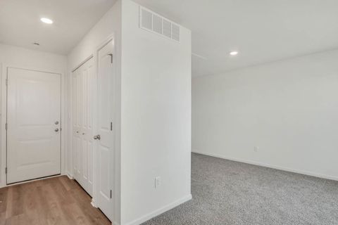 Tiny photo for 440 lakeshore Court, St. Charles, IL 60174 (MLS # 12487815)