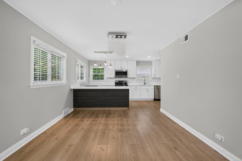 Tiny photo for 639 N Edgewood Avenue, Lombard, IL 60148 (MLS # 12732752)