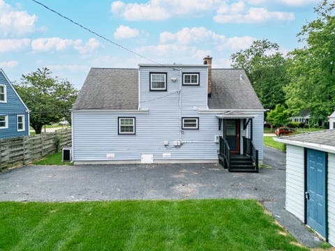 Tiny photo for 639 N Edgewood Avenue, Lombard, IL 60148 (MLS # 12732752)