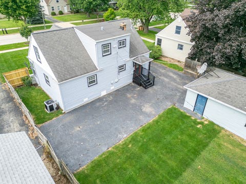 Tiny photo for 639 N Edgewood Avenue, Lombard, IL 60148 (MLS # 12732752)