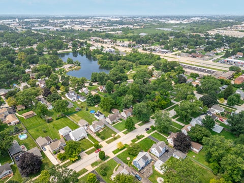Tiny photo for 639 N Edgewood Avenue, Lombard, IL 60148 (MLS # 12732752)