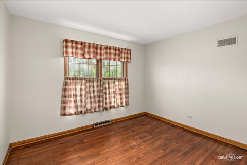 Tiny photo for 29W007 Oak Lane, Warrenville, IL 60555 (MLS # 12632117)