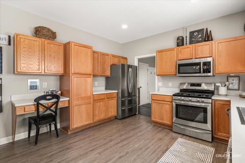 Tiny photo for 1401 Chestnut Lane, Yorkville, IL 60560 (MLS # 12638971)
